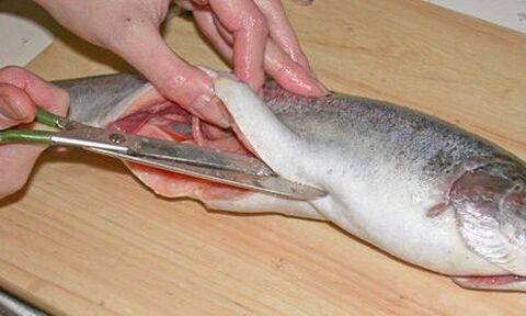 Chopping fish carefully on a personal cutting board can prevent parasitic infections