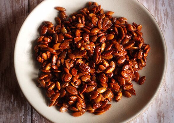 Pumpkin seeds and honey prevent parasites